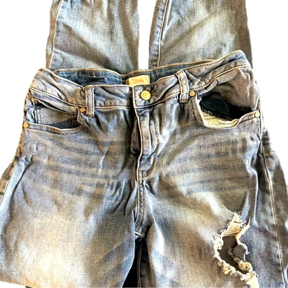 Altar'd State Ultra Distressed Mid rise Skinny Denim Jeans Size 30